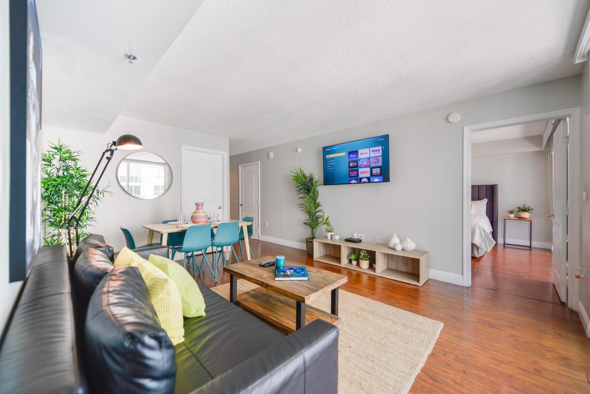 Amazing 3 Bedroom Condo At Brickell With Pool Miami Exterior photo