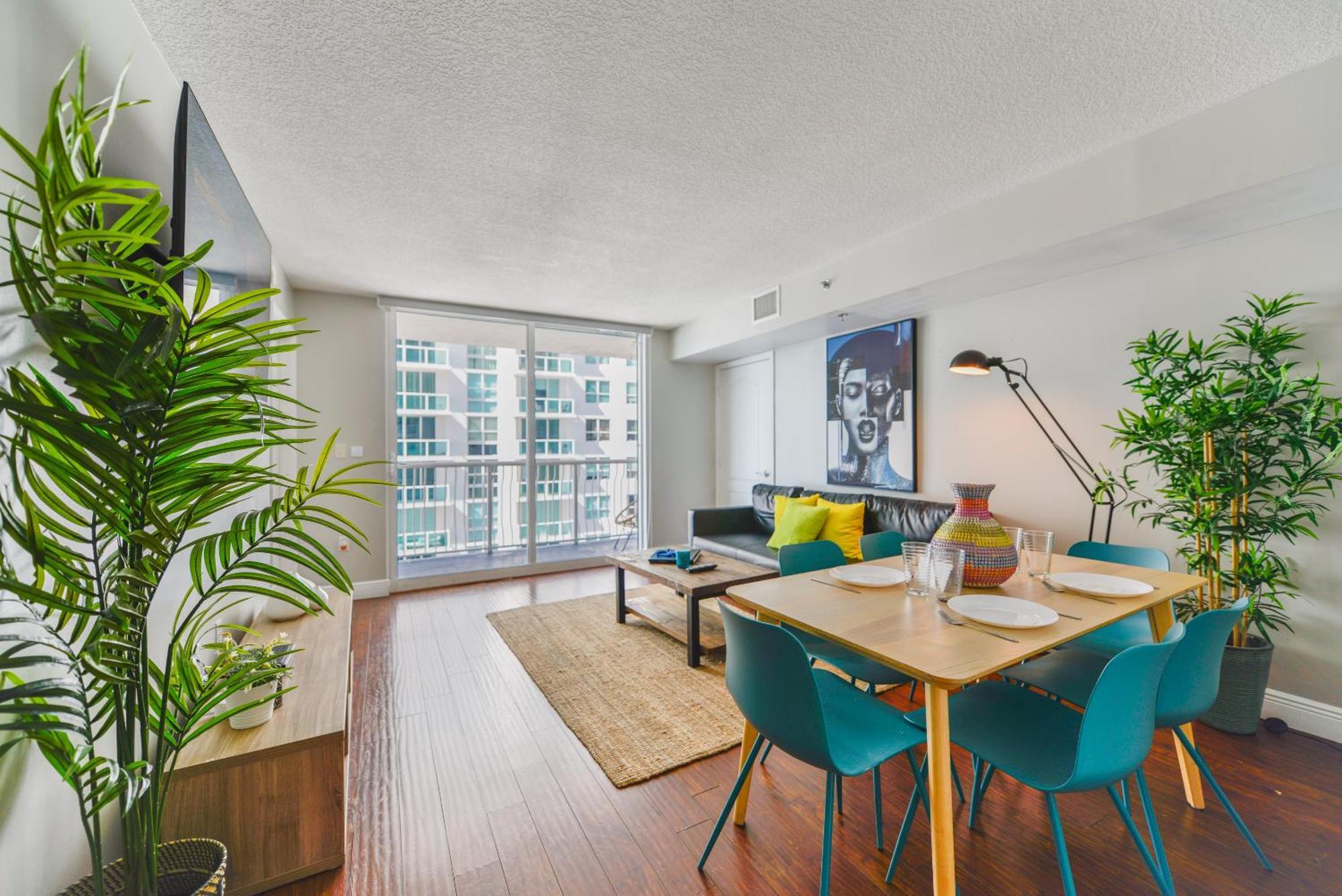Amazing 3 Bedroom Condo At Brickell With Pool Miami Exterior photo
