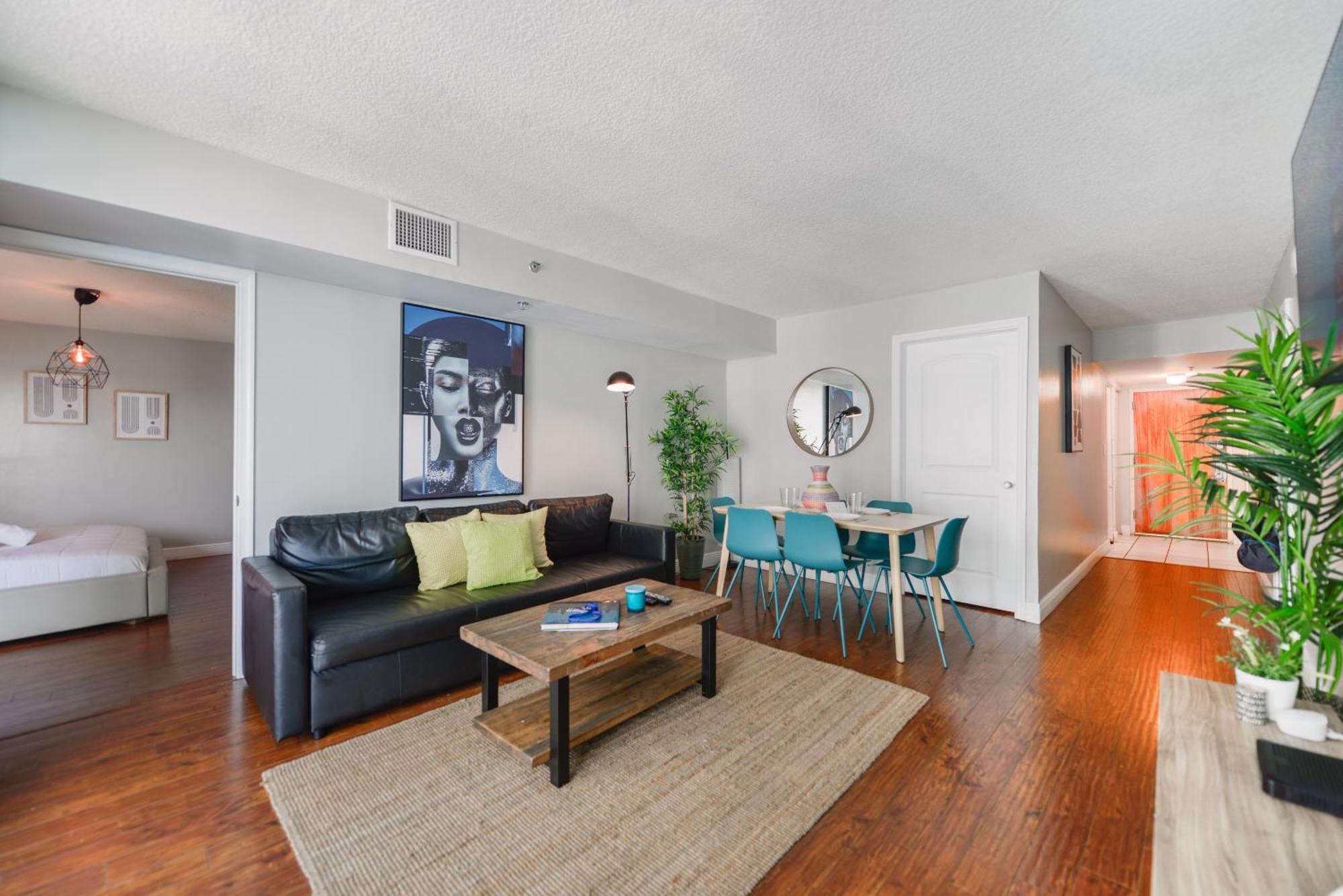 Amazing 3 Bedroom Condo At Brickell With Pool Miami Exterior photo